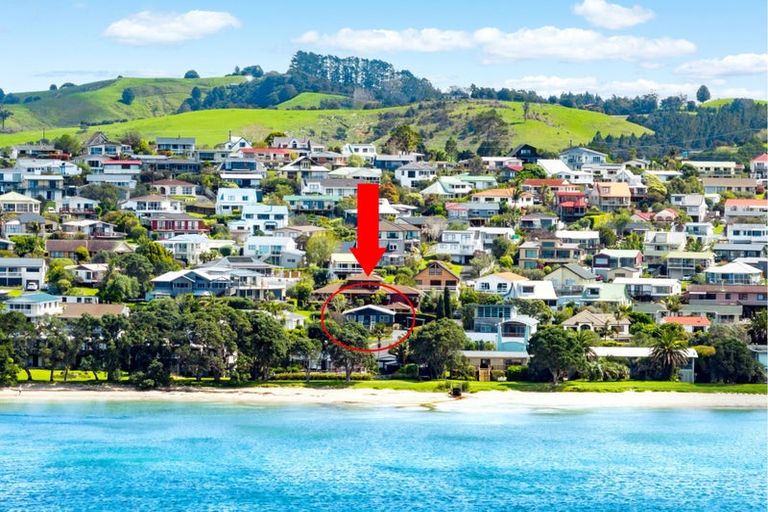 Photo of property in 9 Sunlight Promenade, Snells Beach, 0920