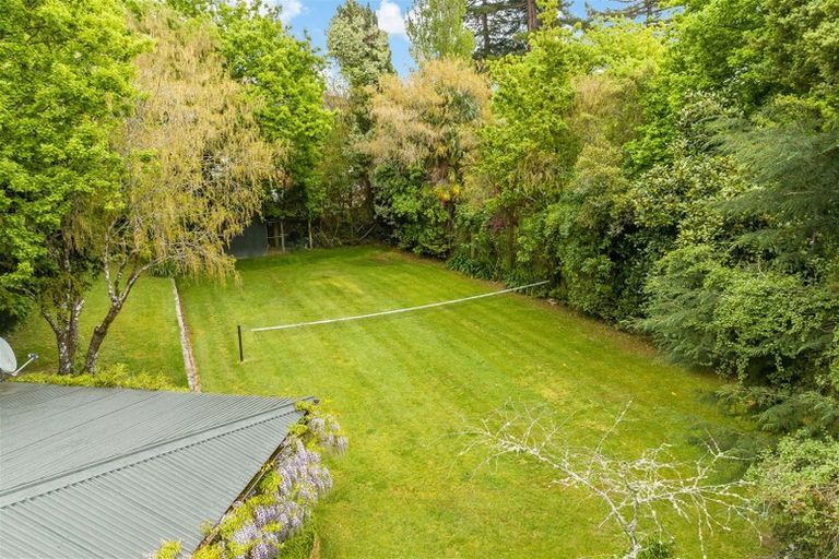 Photo of property in 30c Chatsworth Road, Silverstream, Upper Hutt, 5019