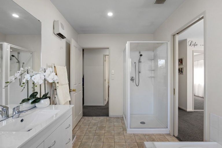 Photo of property in 1 Ballybrack Place, Casebrook, Christchurch, 8051