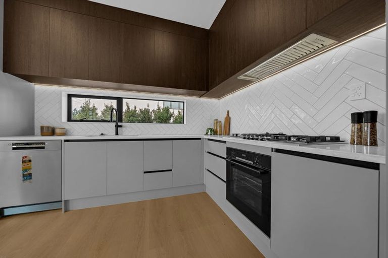 Photo of property in 1/145 Bucklands Road, Bucklands Beach, Auckland, 2012