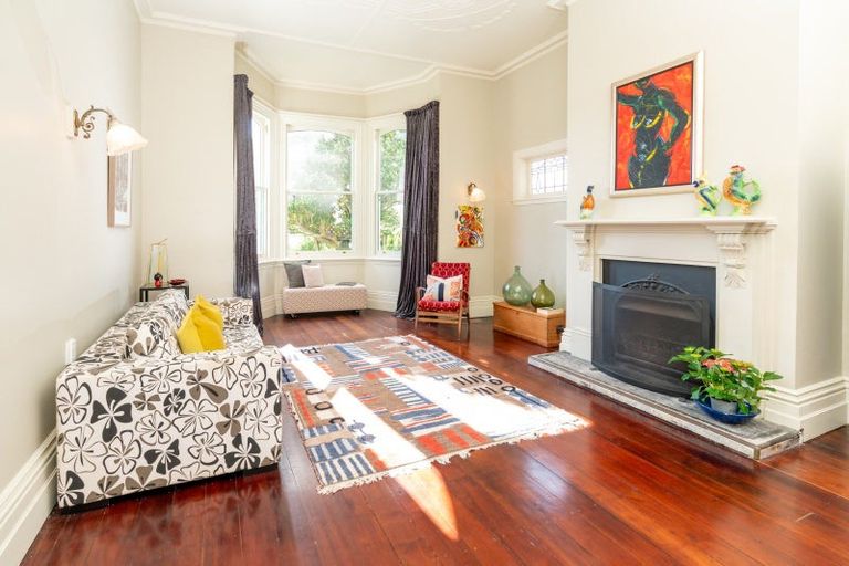 Photo of property in 91 Brougham Street, Mount Victoria, Wellington, 6011
