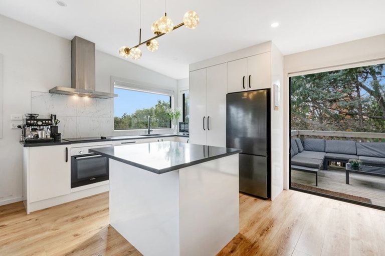 Photo of property in 35a St James Avenue, Helensville, 0800