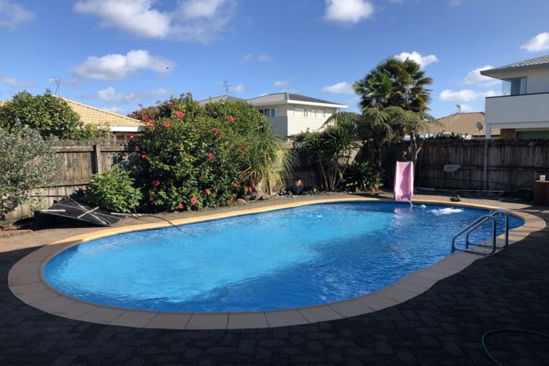 Photo of property in 35 Wiseley Road, Hobsonville, Auckland, 0618