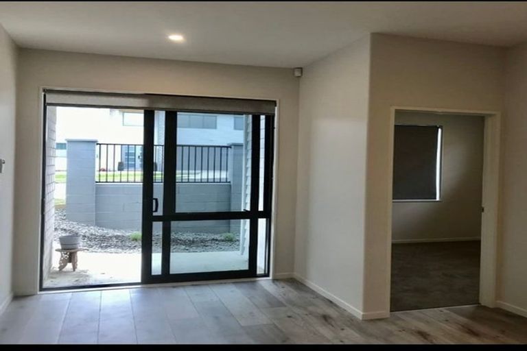 Photo of property in 31 Tir Conaill Avenue, Flat Bush, Auckland, 2019