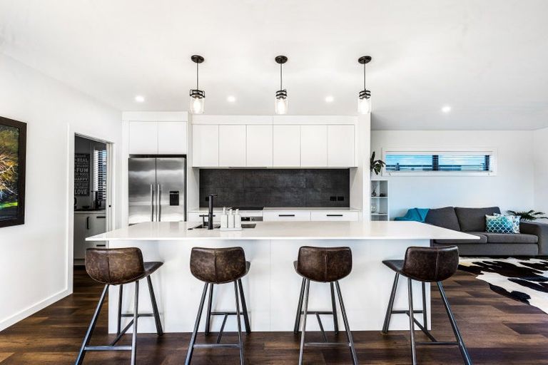 Photo of property in 48 Ngaru Crescent, Wharewaka, Taupo, 3330