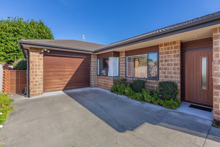 Photo of property in 15a Wharerangi Road, Tamatea, Napier, 4112