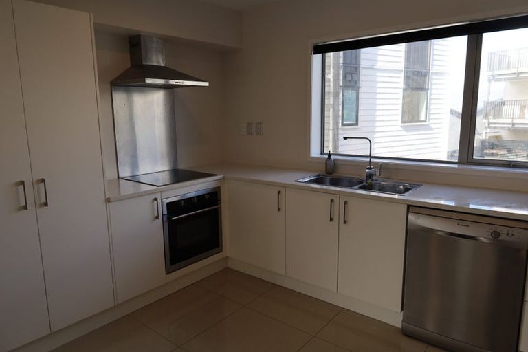 Photo of property in 60 Niu Lane, Te Atatu South, Auckland, 0610