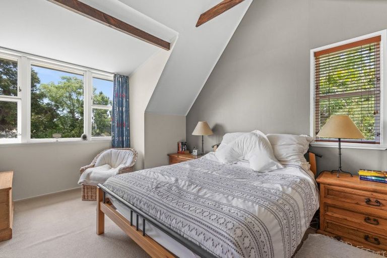 Photo of property in 22 Lucknow Road, Havelock North, 4130