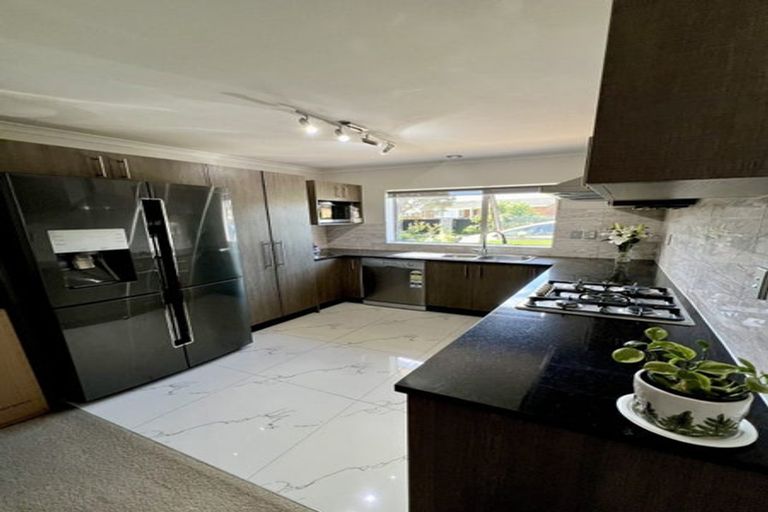 Photo of property in 4 Chalfont Street, Mangere East, Auckland, 2024