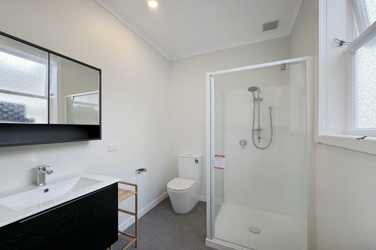 Photo of property in 1/24 Austin Street, Mount Victoria, Wellington, 6011