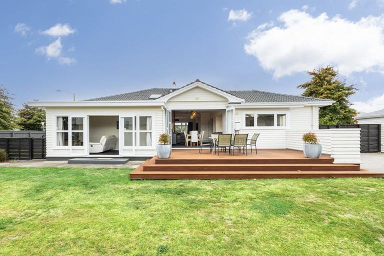 Photo of property in 100 Frimley Avenue, Frimley, Hastings, 4120