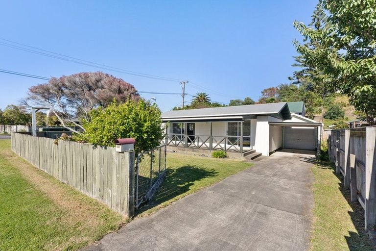 Photo of property in 30 Donovan Road, Paraparaumu Beach, Paraparaumu, 5032