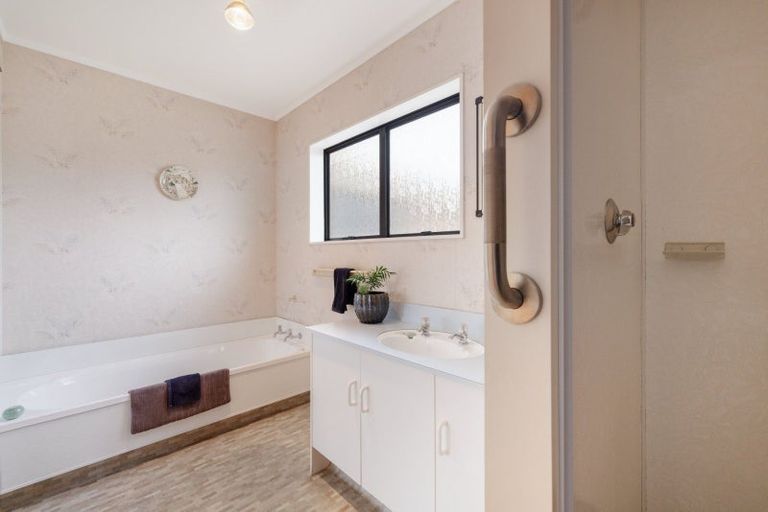 Photo of property in 20a Devon Street, Greerton, Tauranga, 3112