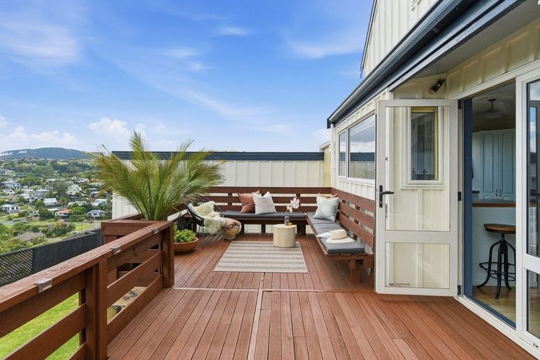 Photo of property in 43 Osprey Drive, Welcome Bay, Tauranga, 3112