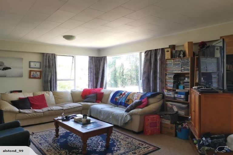 Photo of property in 42 Mack Place, Red Hill, Papakura, 2110