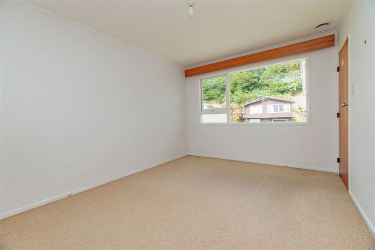 Photo of property in 15 Cortina Avenue, Johnsonville, Wellington, 6037