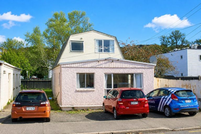Photo of property in 8 Ethel Mcmillan Place, North Dunedin, Dunedin, 9016