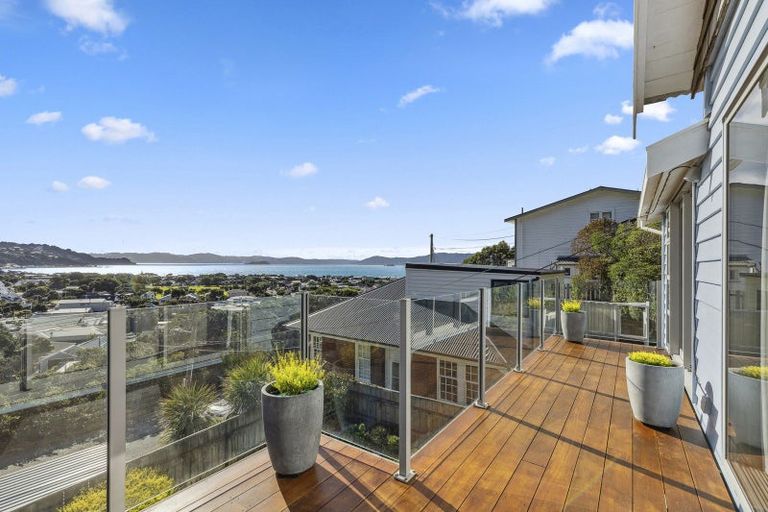 Photo of property in 69 Mantell Street, Seatoun, Wellington, 6022