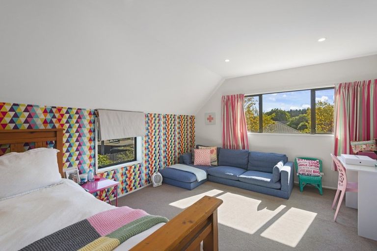 Photo of property in 120 Royal Park Drive, Parklands, Christchurch, 8083