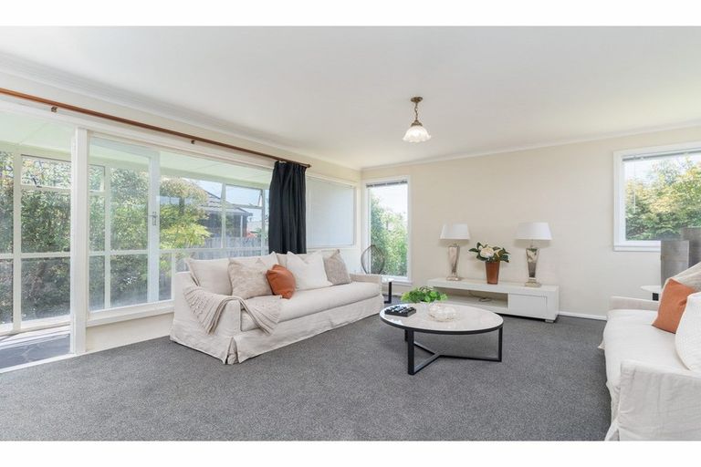 Photo of property in 6 Woodford Terrace, Ilam, Christchurch, 8053