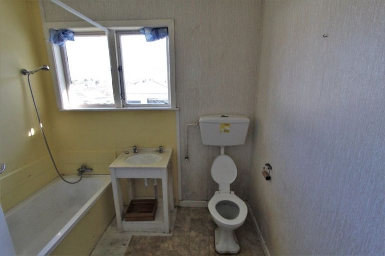 Photo of property in 8 Dee Street, Tokoroa, 3420