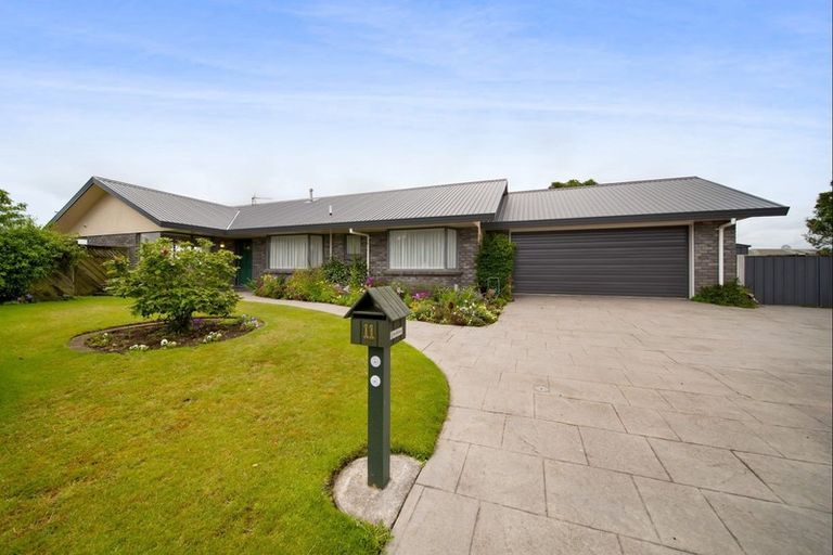 Photo of property in 11 Ash Place, Whalers Gate, New Plymouth, 4310