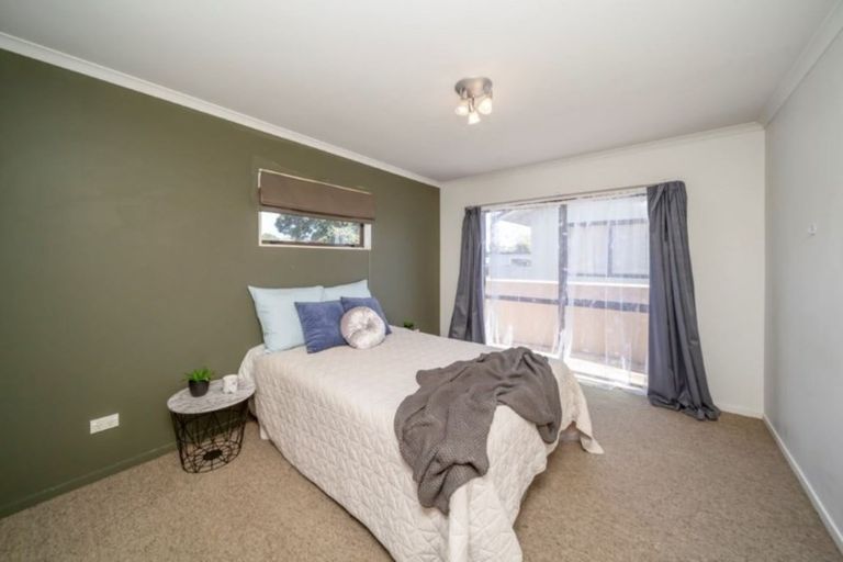 Photo of property in 1/253 Saint Aubyn Street, New Plymouth, 4310