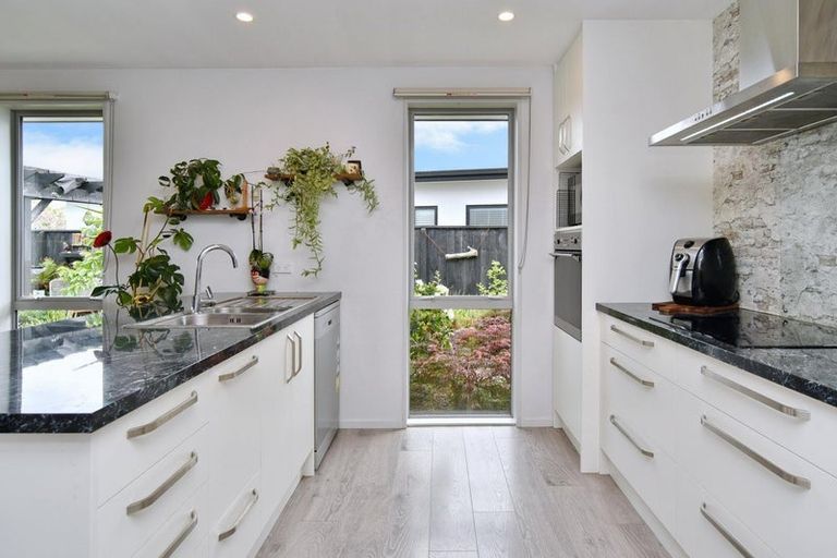 Photo of property in 27 Westpark Boulevard, Rangiora, 7400