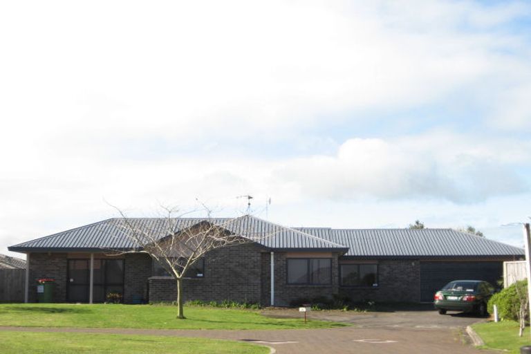 Photo of property in 8 Drumfearn Place, Rototuna, Hamilton, 3210