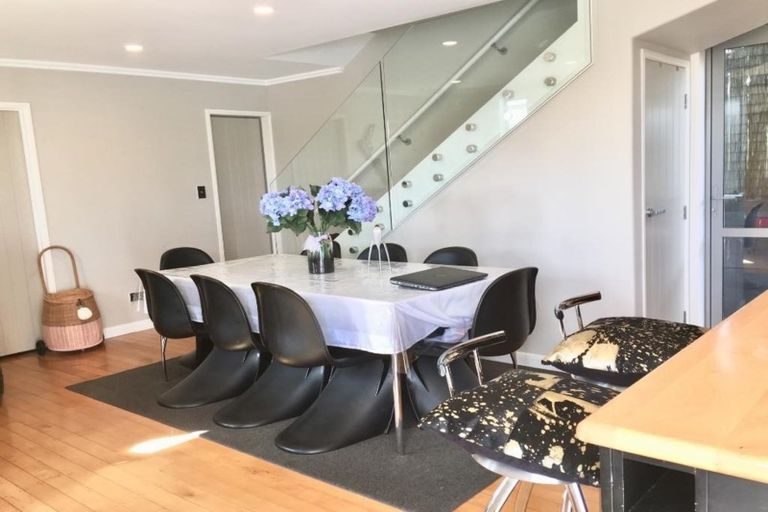 Photo of property in 43a Shanaway Rise, Hillcrest, Auckland, 0627