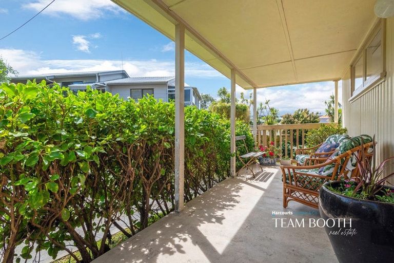Photo of property in 2/36 Cassino Street, Bayswater, Auckland, 0622