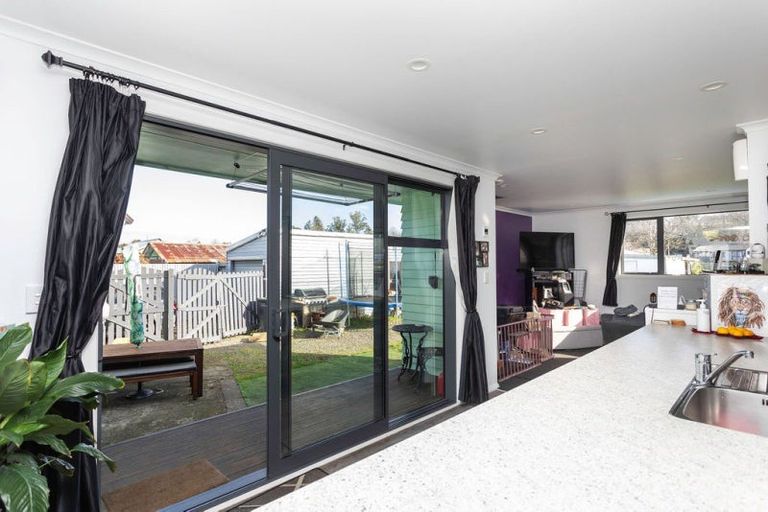 Photo of property in 6 Otanga Street, Dannevirke, 4930