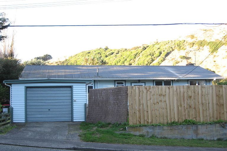 Photo of property in 97 Leinster Avenue, Raumati South, Paraparaumu, 5032