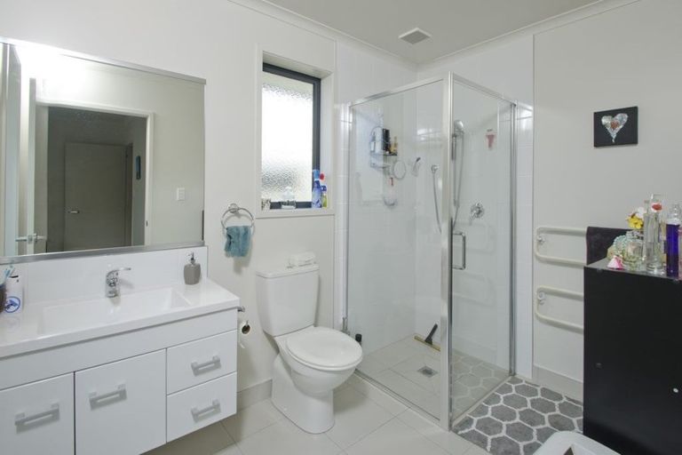 Photo of property in 125 Doncaster Drive, Papamoa Beach, Papamoa, 3118