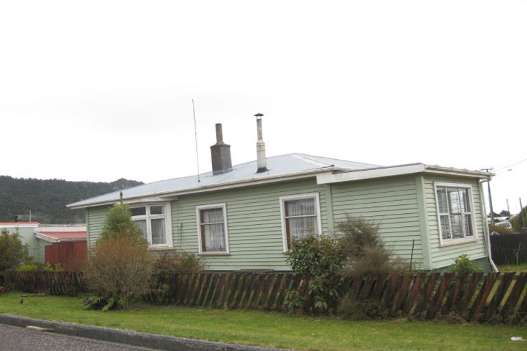 Photo of property in 25a Ballance Street, Runanga, 7803