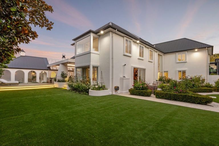 Photo of property in 93 Carlton Mill Road, Merivale, Christchurch, 8014