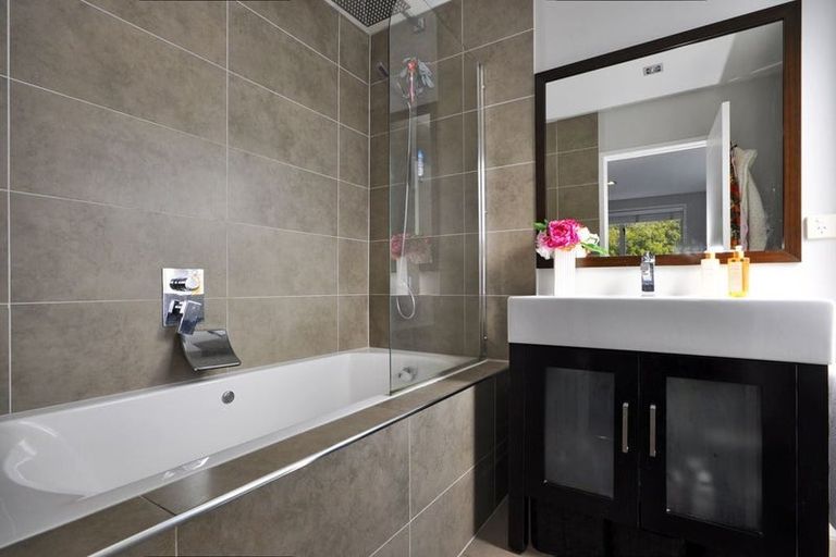 Photo of property in 96d Anzac Street, Takapuna, Auckland, 0622