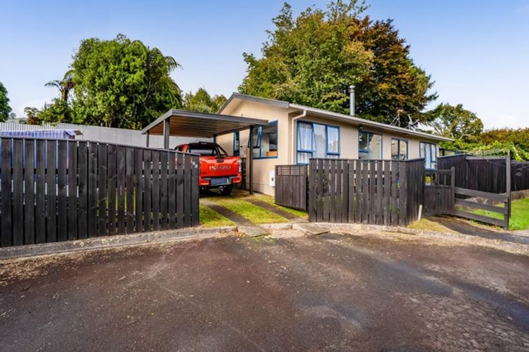 Photo of property in 6c Oswald Place, Stratford, 4332