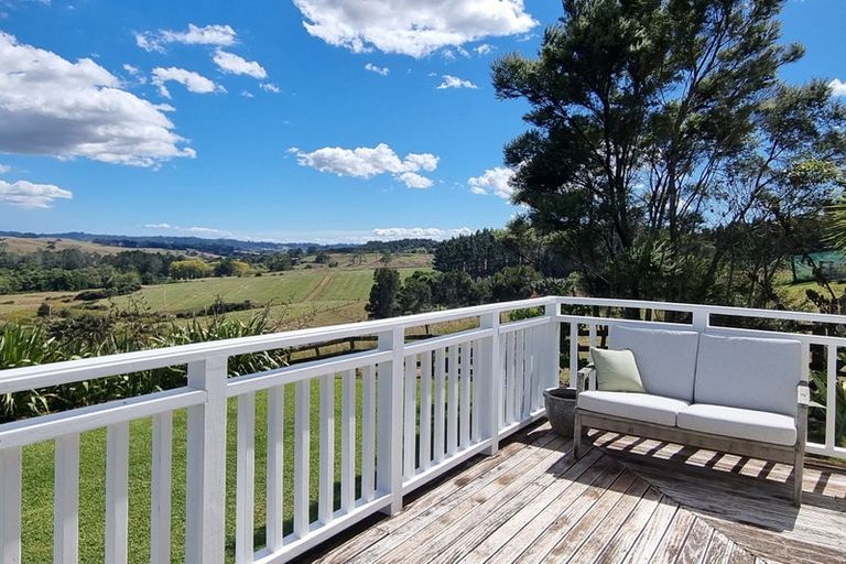 Photo of property in 176 Valley Road, Waitoki, Kaukapakapa, 0871