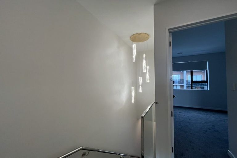 Photo of property in 22 Puihi Crescent, Massey, Auckland, 0614