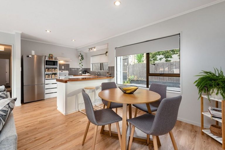 Photo of property in 14b Pokapu Place, Bethlehem, Tauranga, 3110