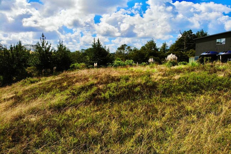 Photo of property in 274a Okura River Road, Long Bay, Auckland, 0792