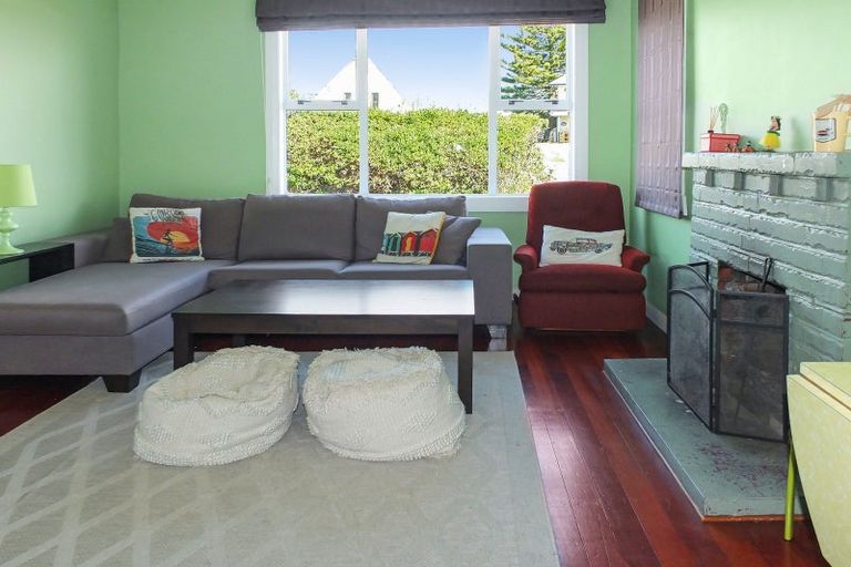 Photo of property in 165 Seabury Avenue, Foxton Beach, Foxton, 4815