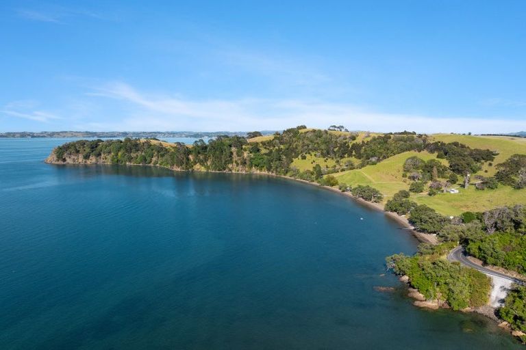 Photo of property in 851b Takatu Road, Tawharanui Peninsula, Matakana, 0986