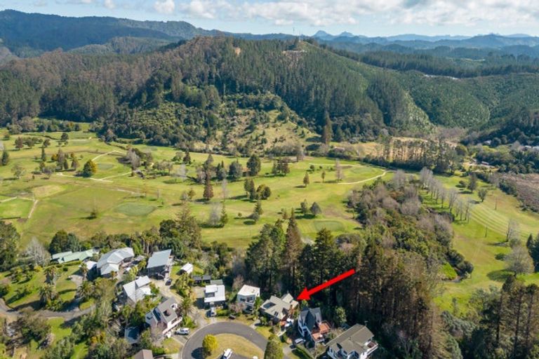 Photo of property in 119 Chevron Crescent, Whangamata, 3620