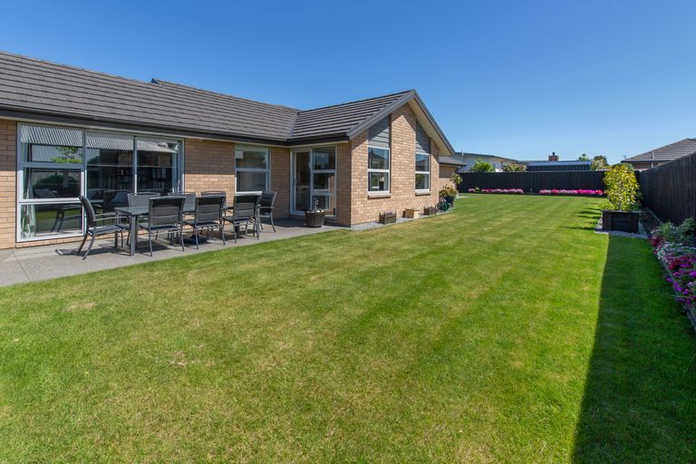 Photo of property in 76 Stanford Way, Rolleston, 7615