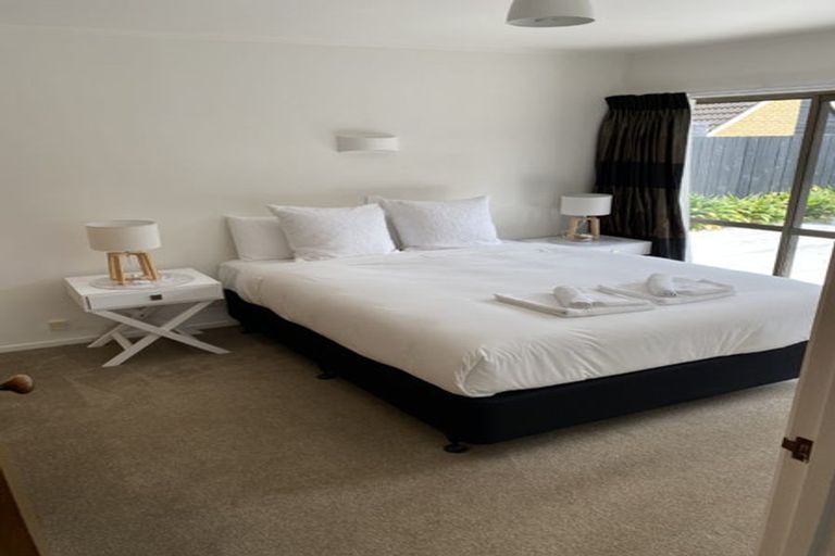 Photo of property in 2/26 Kitchener Road, Takapuna, Auckland, 0620