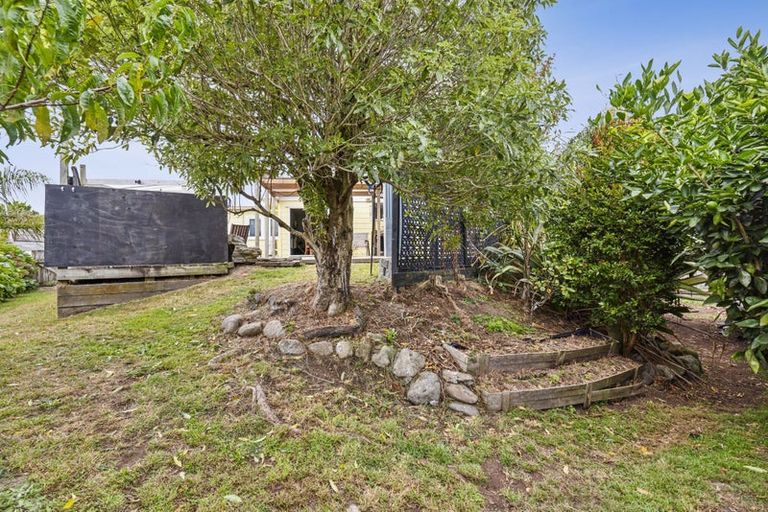 Photo of property in 108 Martin Road, Paraparaumu Beach, Paraparaumu, 5032