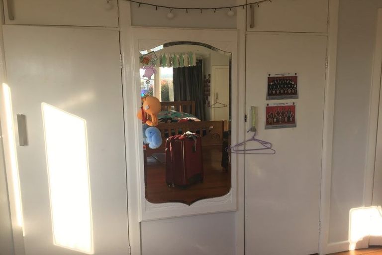 Photo of property in 50 Rosier Road, Glen Eden, Auckland, 0602