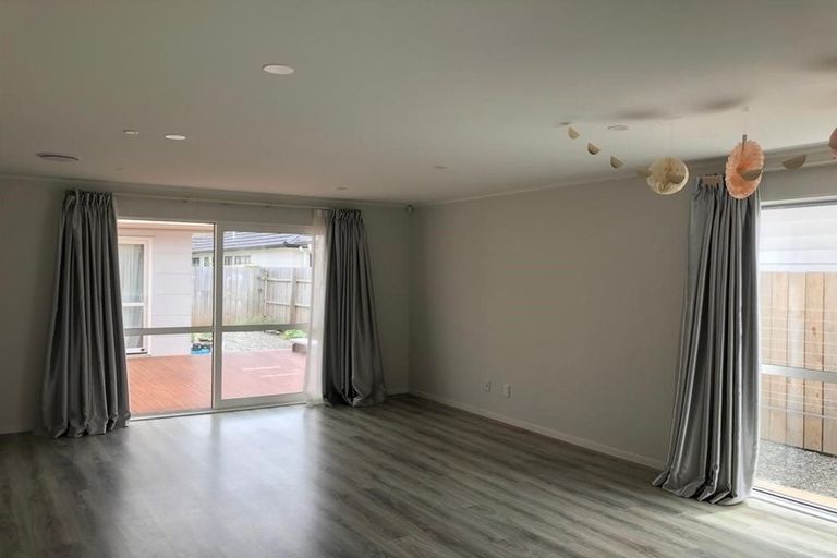 Photo of property in 13 Takahe Avenue, Takanini, 2112